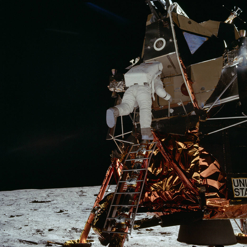 NASAの提供する月面着陸イメージ画像