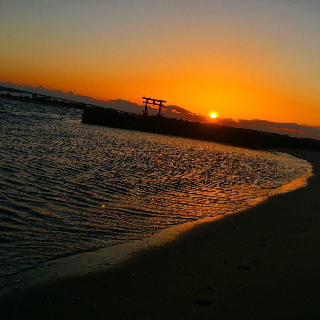 恋人と行きたい浜名湖周辺のデートスポットパート 素敵な夕日を眺めながら Shins